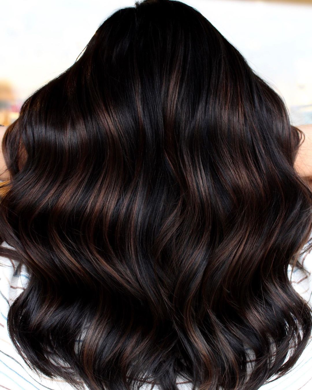 25+ Chocolate Brown Hair Colour Ideas To Add A Dash Of Glamm To Your Look!