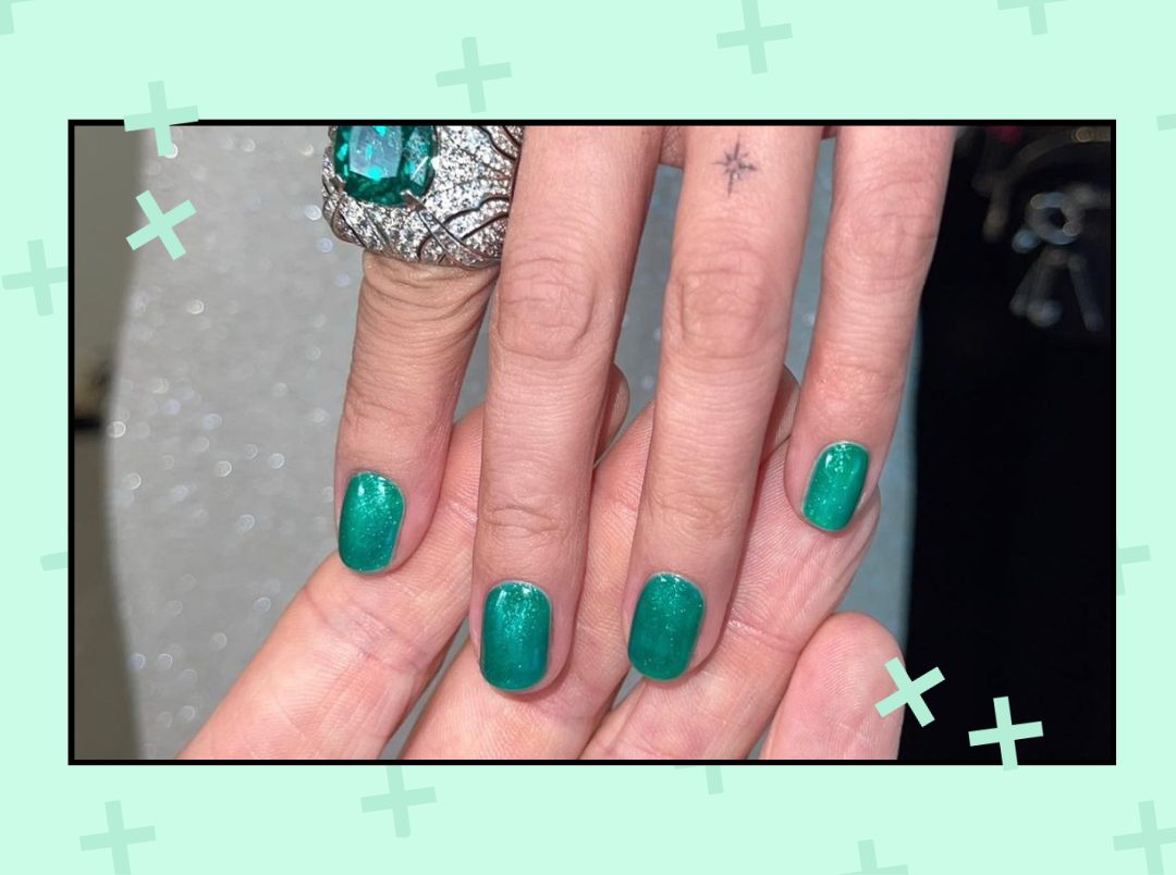 Selena &amp; Sydney&#8217;s Nails Are Giving Early Christmas, And We&#8217;re Obsessed