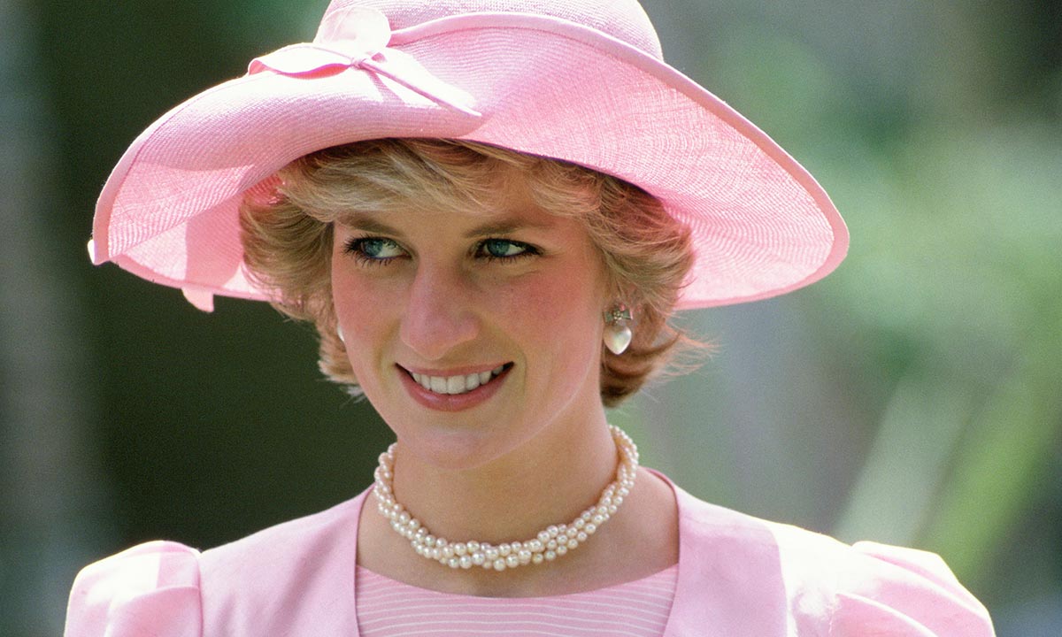 The Perfume Princess Diana Never Left Home Without