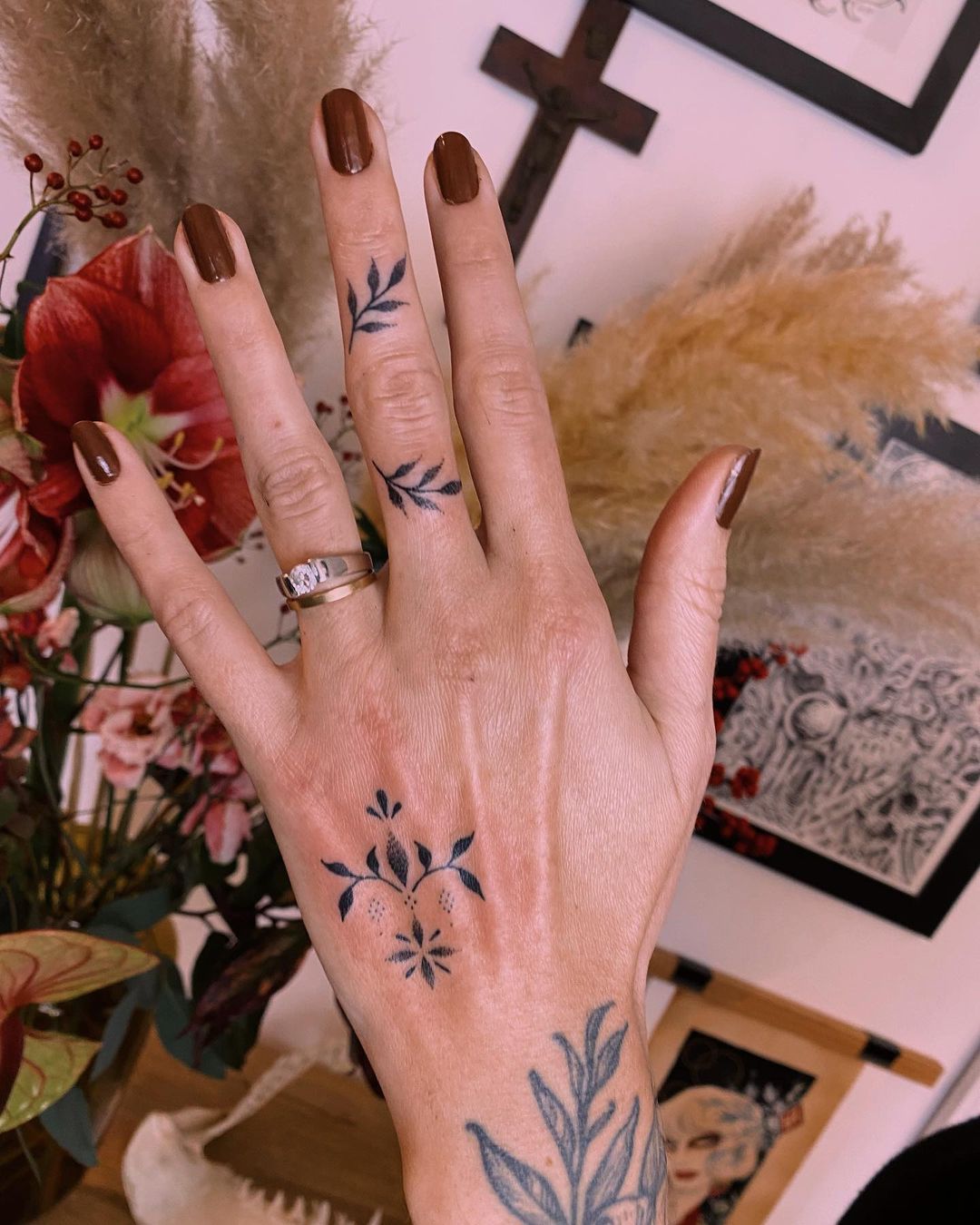 Mesmerizing Temporary Hand Tattoo by hennainsight  Tattoogridnet
