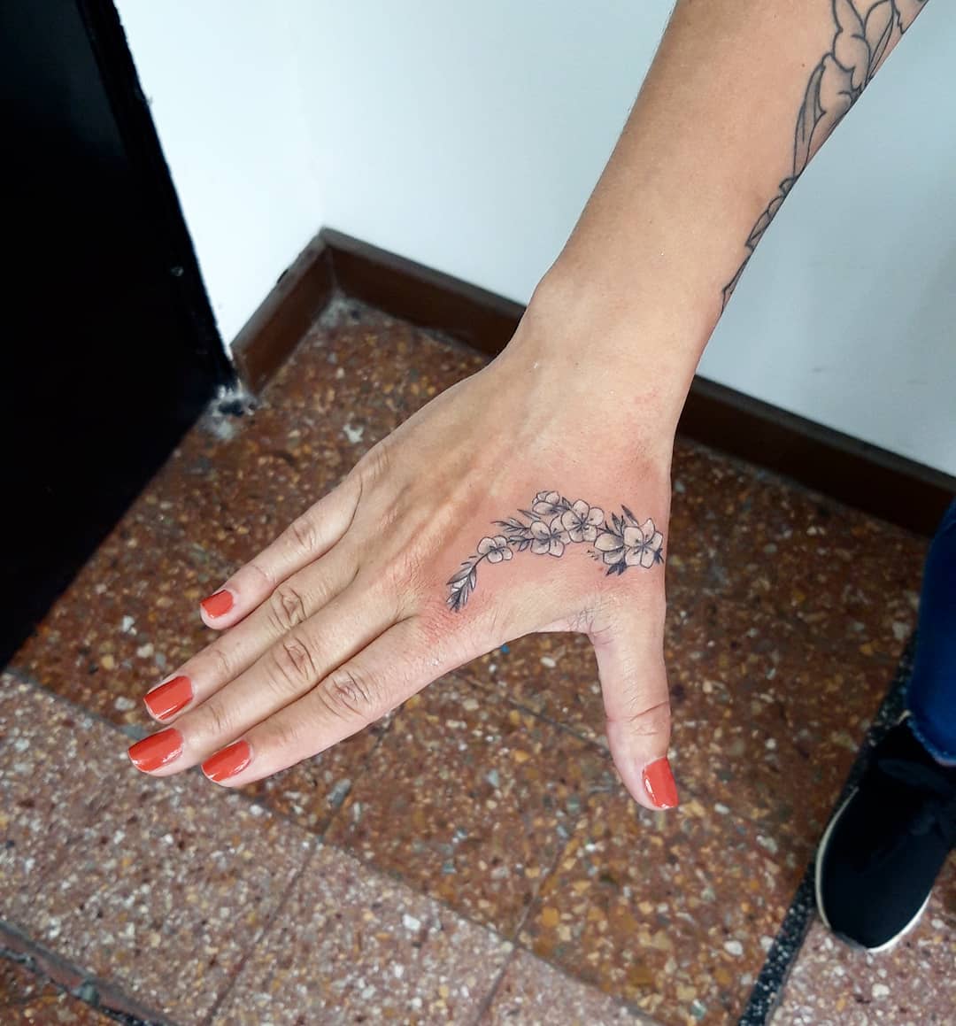 Rail Side Tattoo Co  navaiam made a solid floral hand piece  tattoo  tattoos girlswithtattoos blackandgreytattoo tat art urbanart  markedsociety tattooartist tattooworld  Facebook