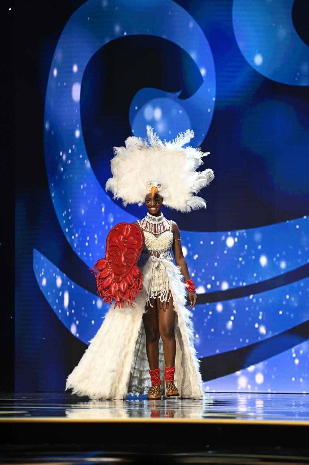 7 Miss Universe Looks Are Definitely Out Of This World & We're Stunned ...