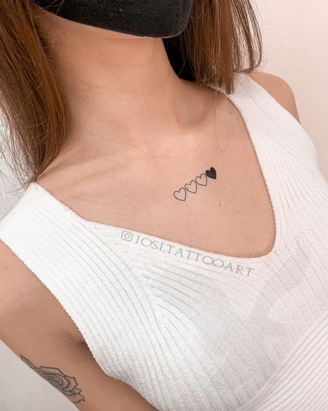 125 Chest Tattoos For Women To Take Your Breath Away