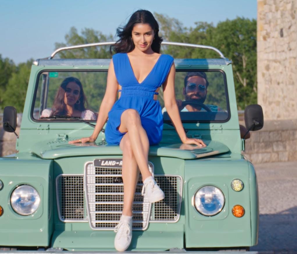 1021px x 871px - 5 Looks From Shraddha Kapoor's New Song, Tere Pyaar Mein! |POPxo