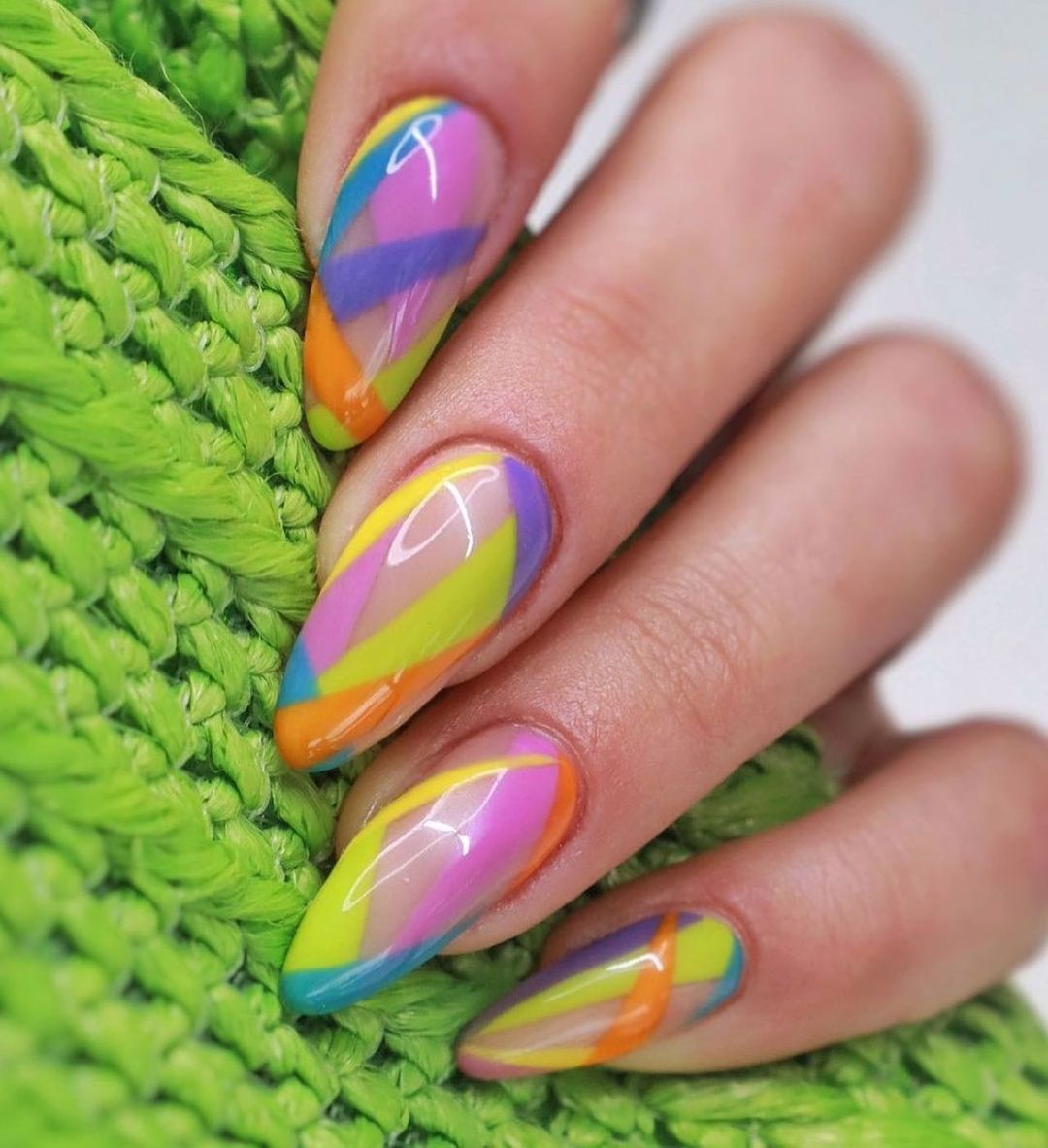 20 Best Gel Polish Nail Art Designs for 2024 - Myglamm