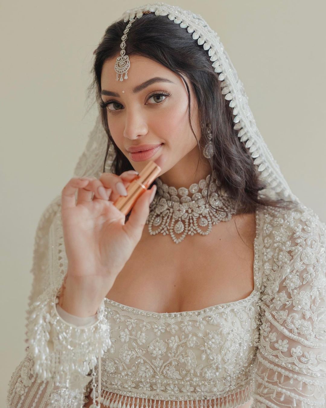 Parineeti Chopra To Alia Bhatt, Celebs Prove Clean Girl Makeup Is The New  Bridal Beauty Trend