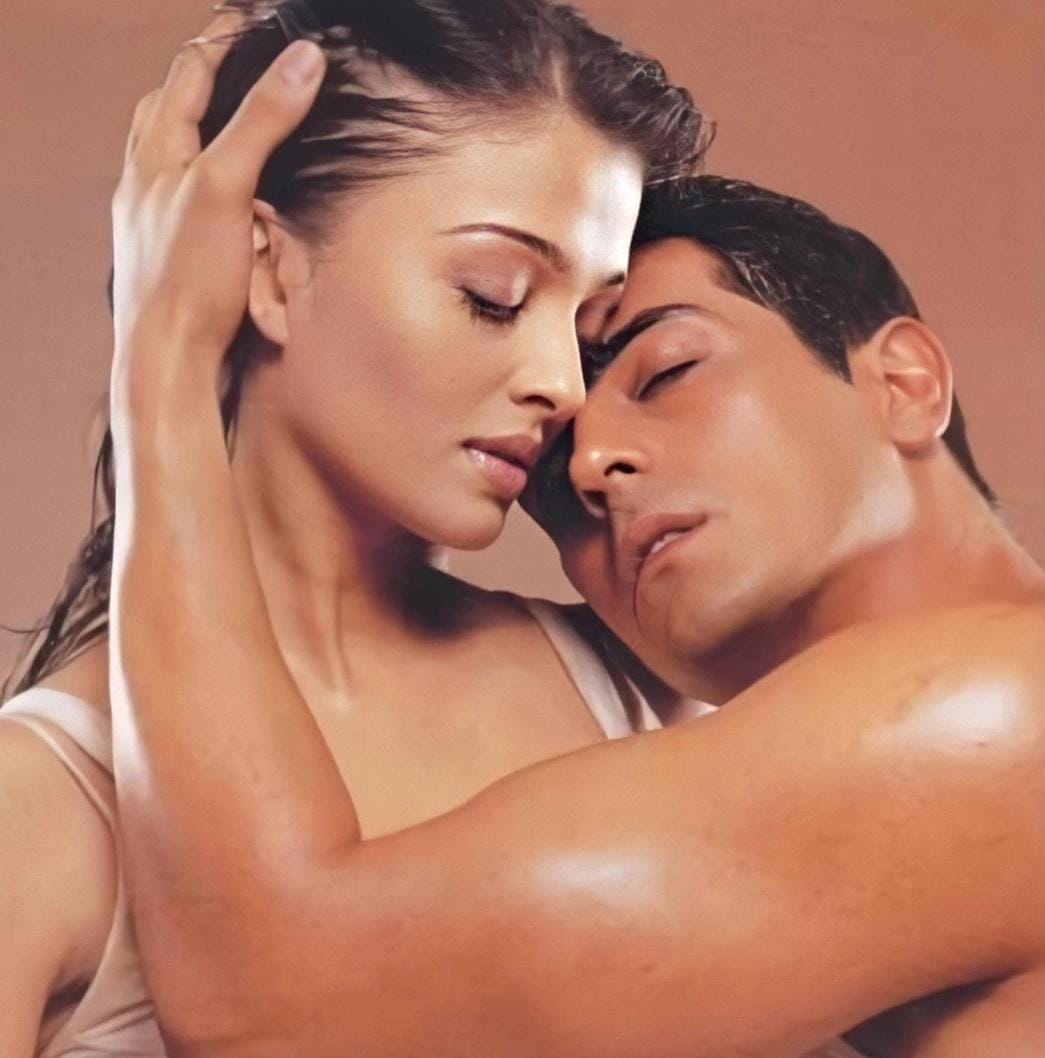 Kajal Ka Sexy Video - Aishwarya Rai & Arjun Rampal's Super Sensual Photoshoot Will Leave You  Stunned! |POPxo