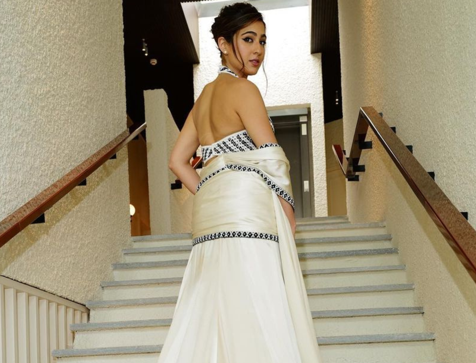 Princess Diaries Part 2: Sara Ali Khan Serves Yet Another Desi Look At Cannes 2023!