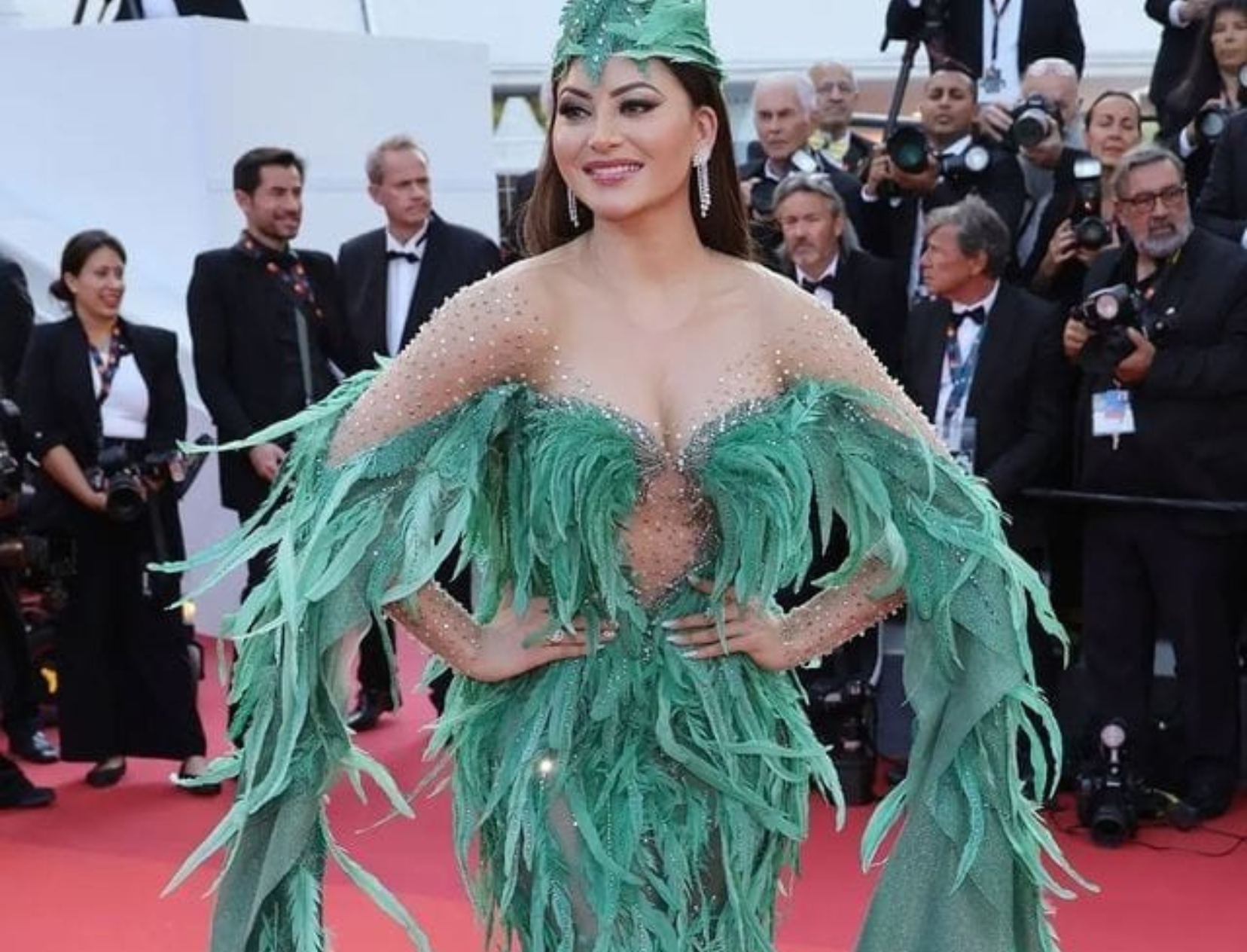 Urvashi Rautela Came Dressed As A Bird To Cannes &amp; Got Everyone Talking!
