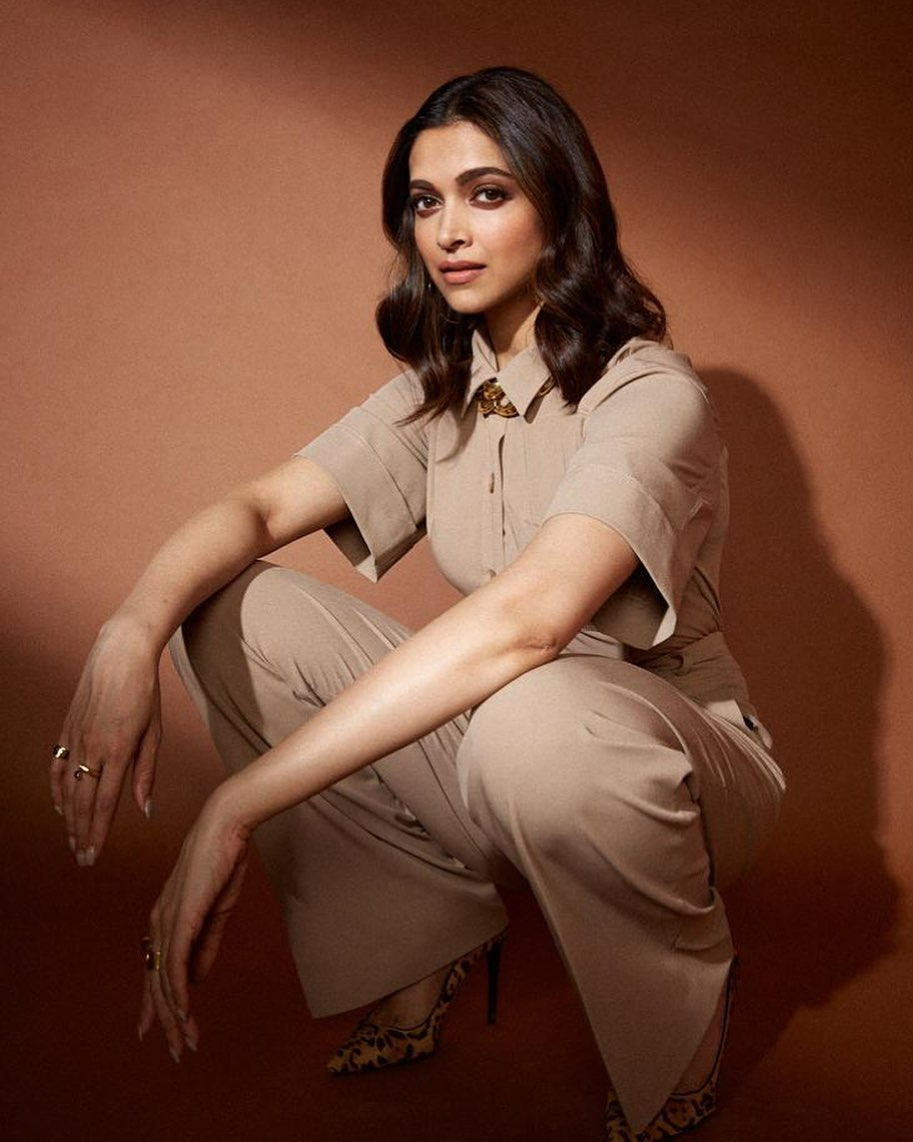 Deepika Padukone opts for monotone sweatsuit but we want to add