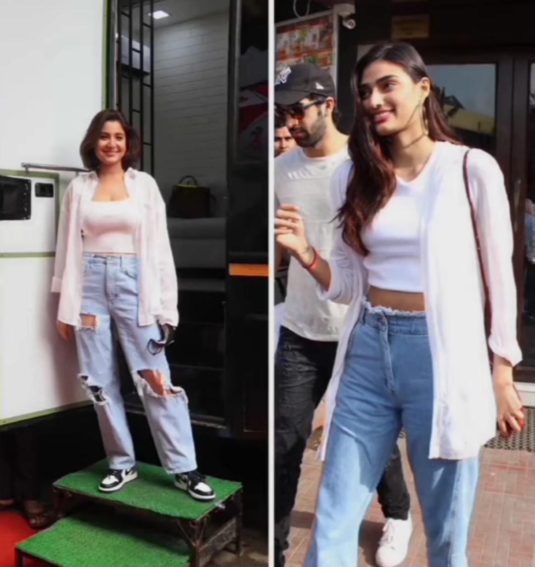 Anushka Sharma: Anushka Sharma has given us yet another chic way to style  those baggy ripped jeans! 