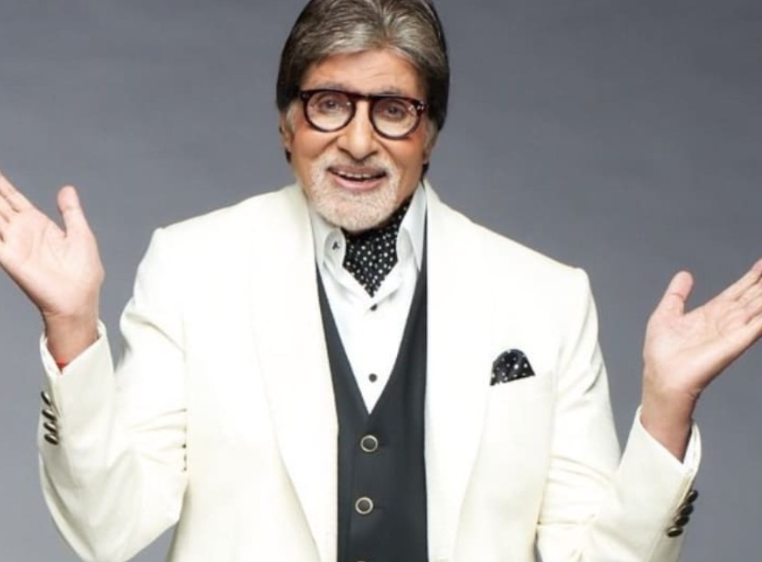 Amitabh Bachchan’s Old Tweet About “Bra” &amp; “Panties” Will Make You Cringe Hard