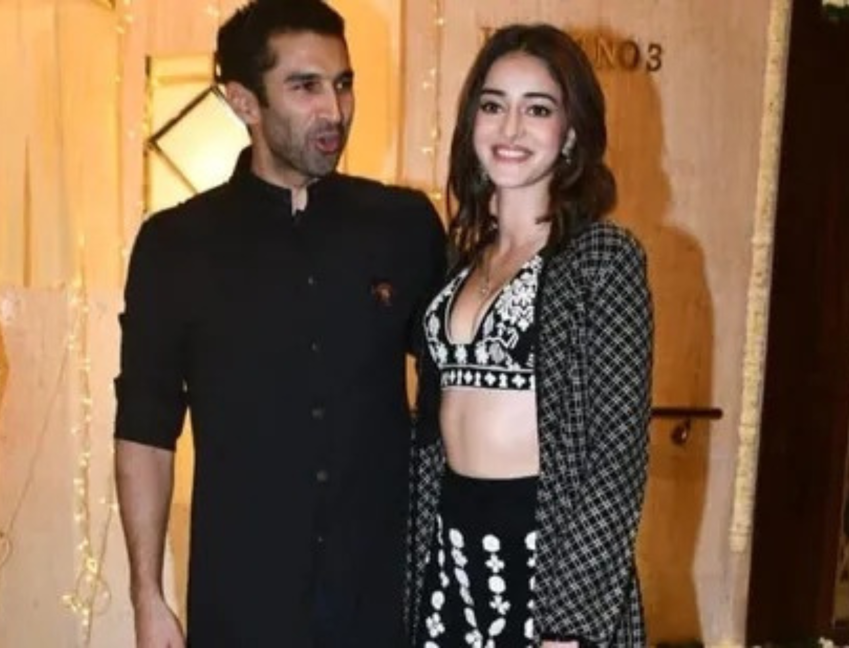 Ananya Panday &amp; Aditya Roy Kapur Had The Cutest Date Night!