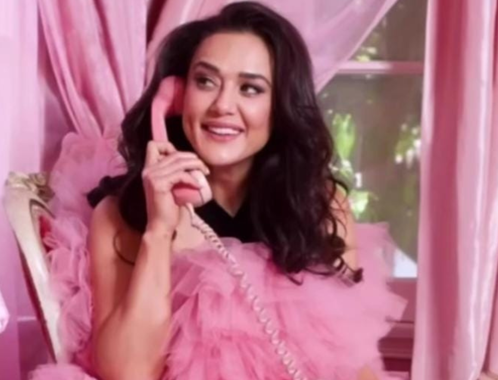 Preity Zinta Dresses Up As Barbie &amp; Damn, It&#8217;s The Best Look We&#8217;ve Seen So Far!