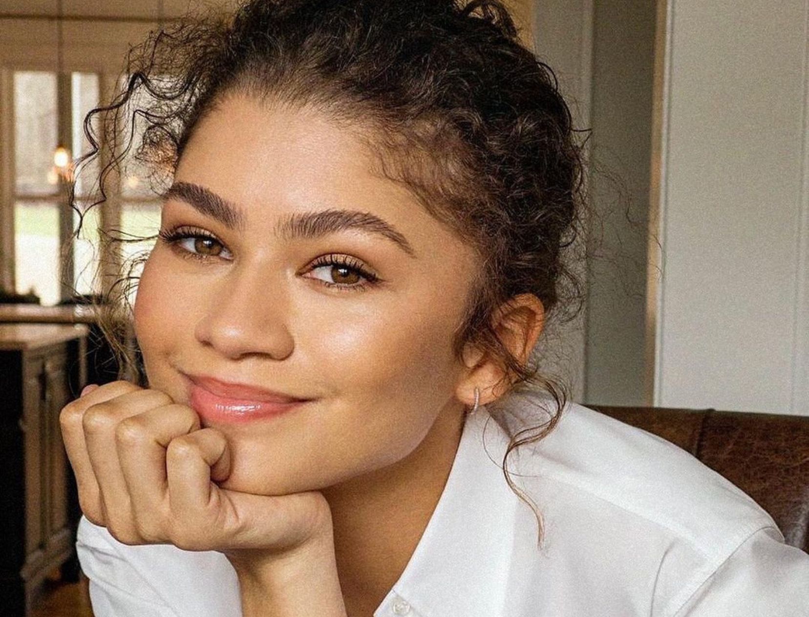 Love Selfies? Try Zendaya’s Hack For Glowing Skin Before Your Next ...