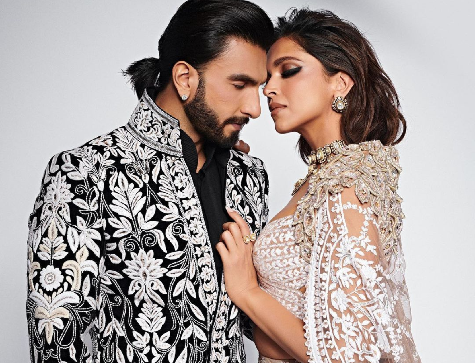 Deepika &amp; Ranveer Pulling Each Other&#8217;s Leg During An Interview Is The Cutest Thing Ever!