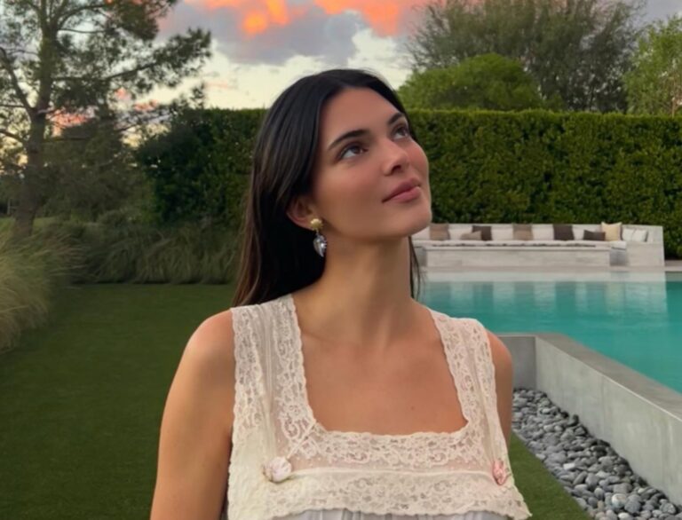 Kendall Jenner&#8217;s Gua Sha Technique Will Give You A Facelift At Home!